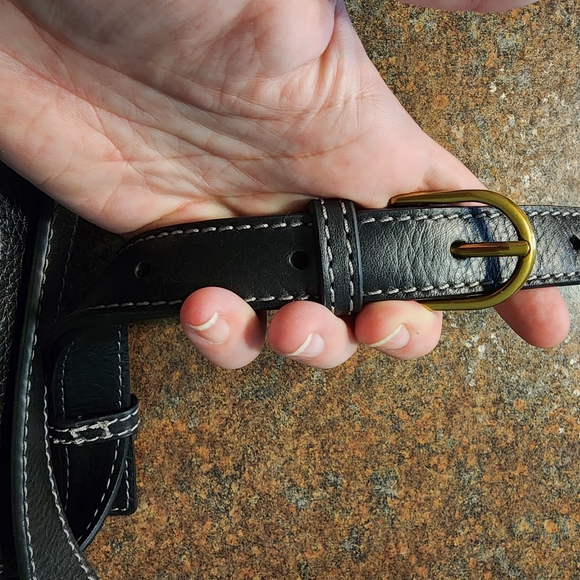 Fossil Brand Small Heritage Flap Crossbody Black - Picture 9 of 11